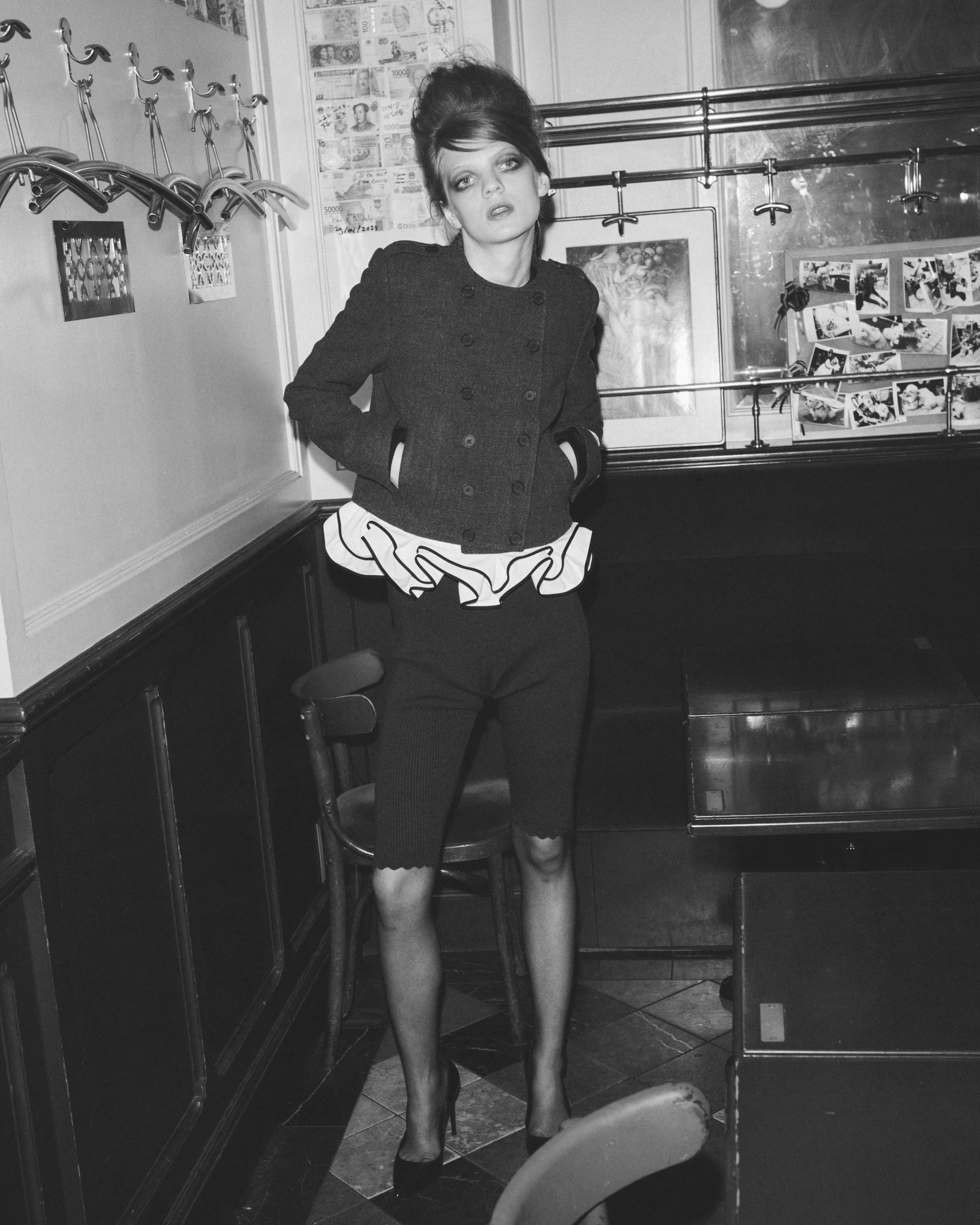 CHEZ BIBIY. JACKET