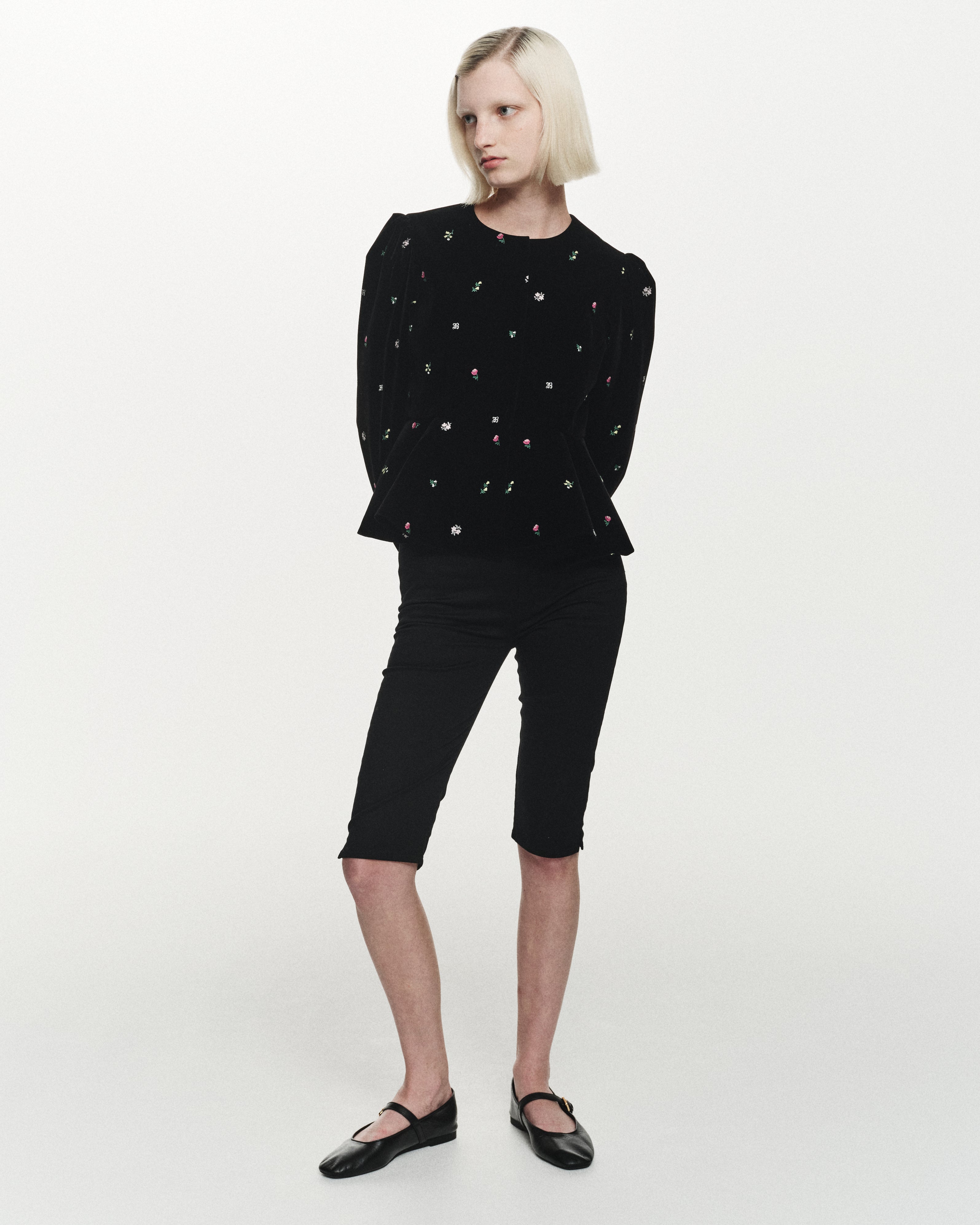 B. STARRY PEPURAMU CARDIGAN