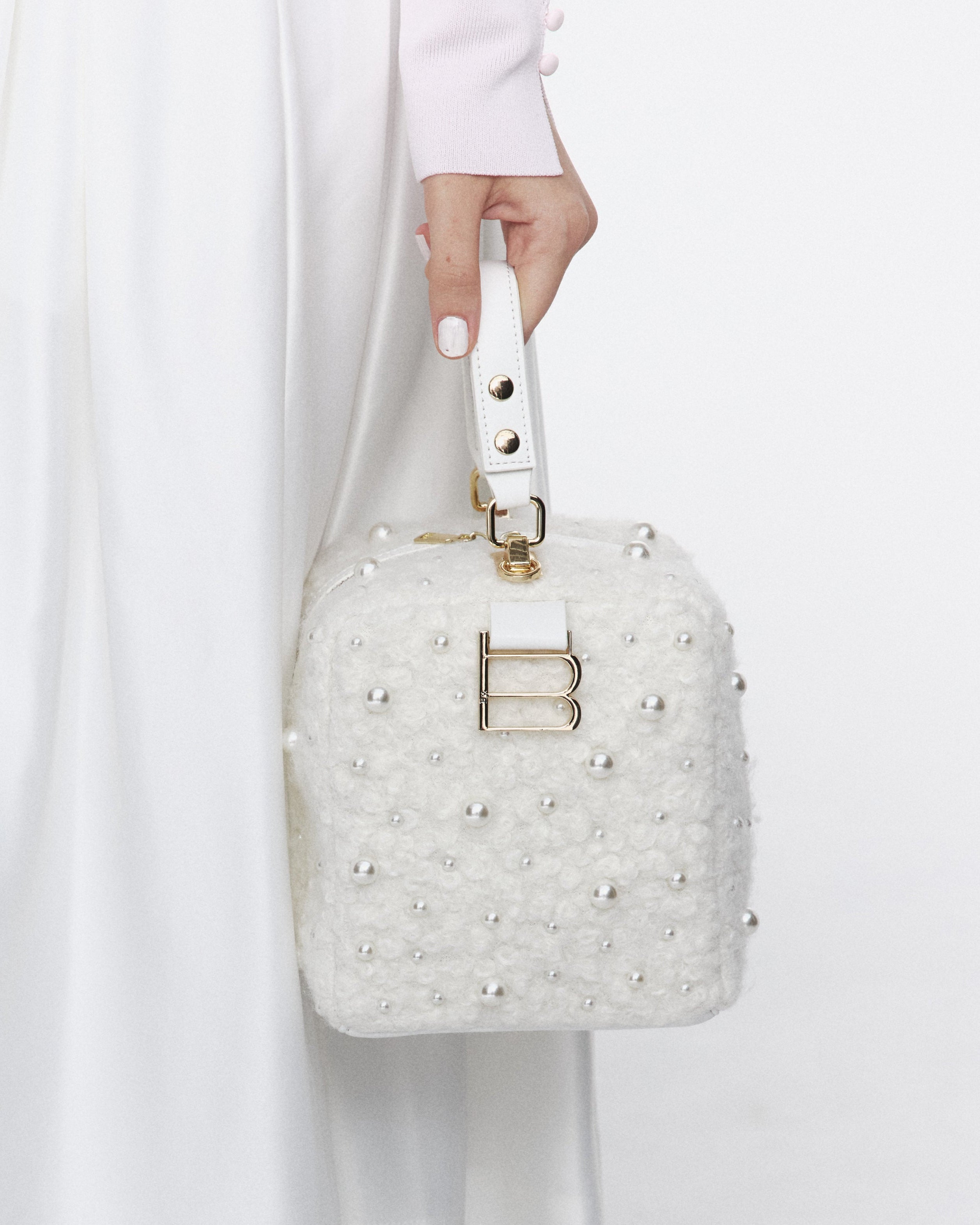 B. PEARL BOX BAG