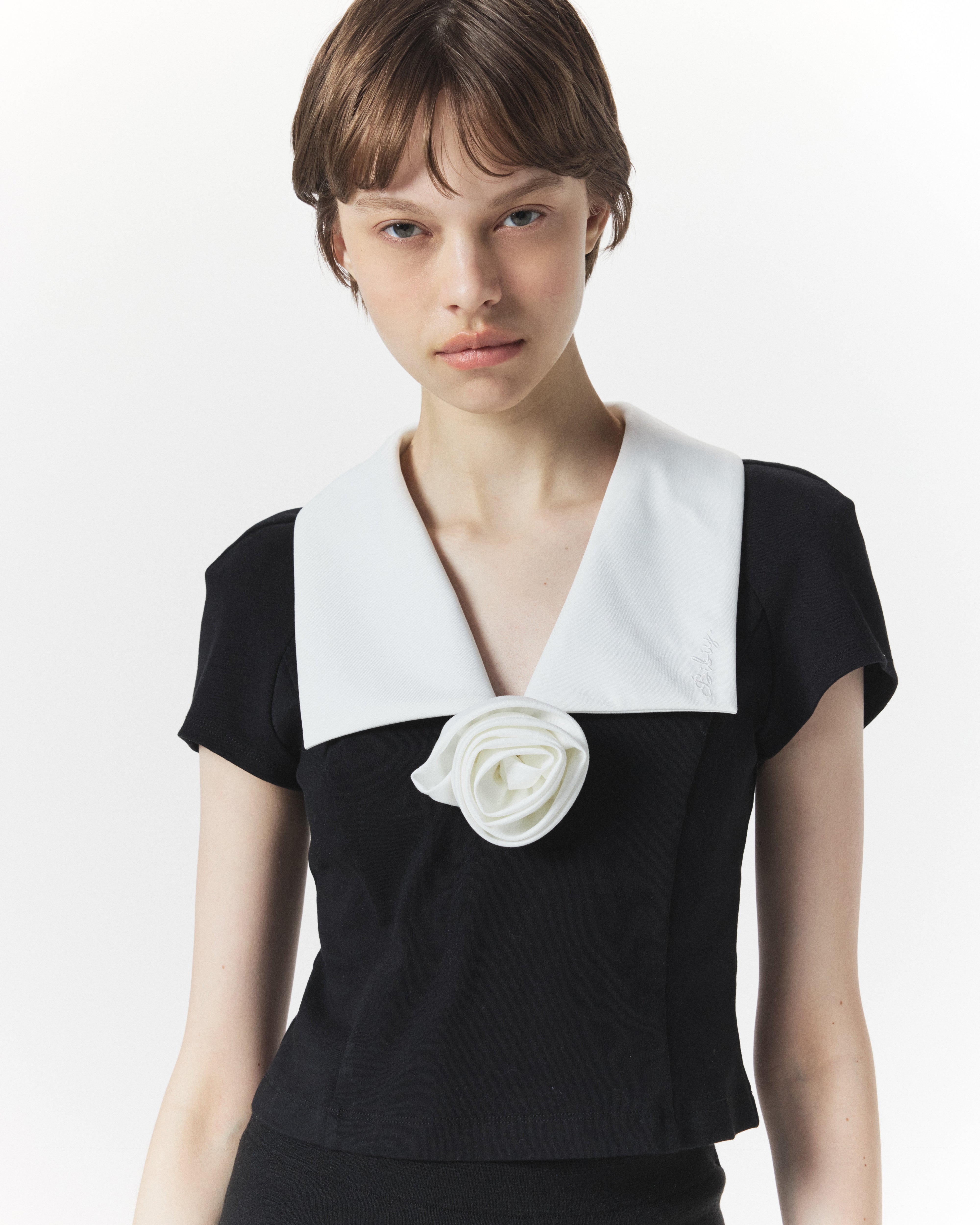 STEPHANIE ROSETTE TOP