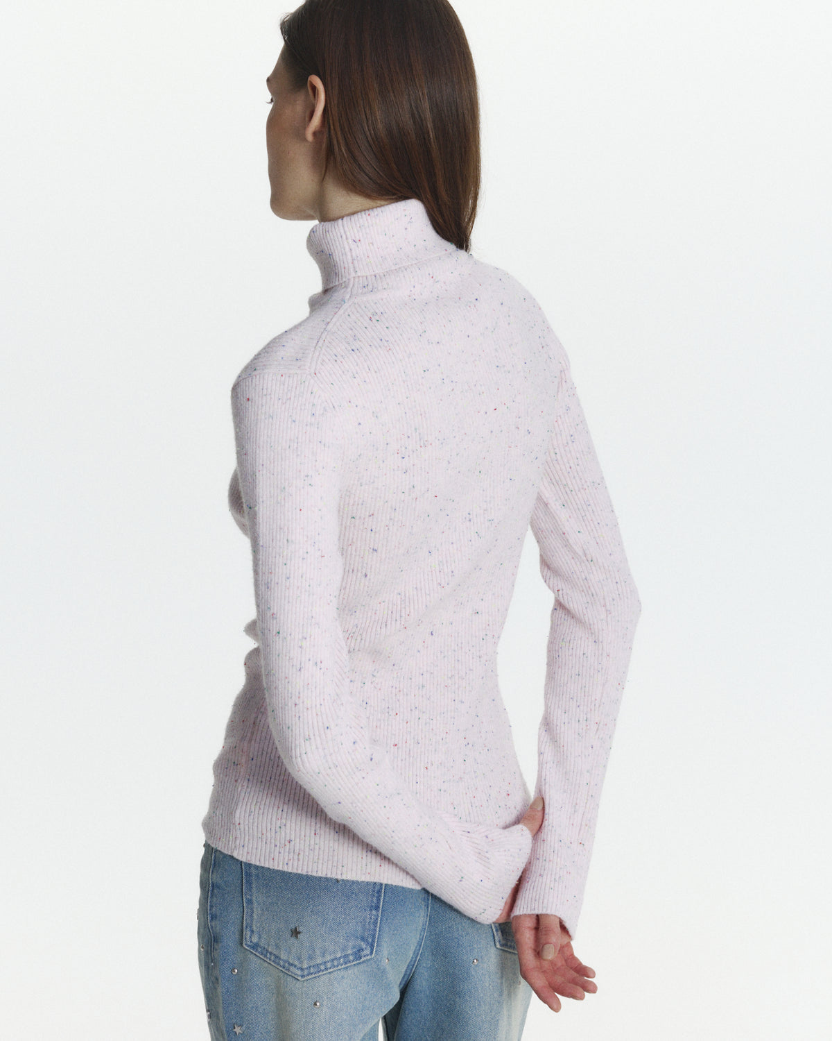 B. PIXEL TURTLE KNIT