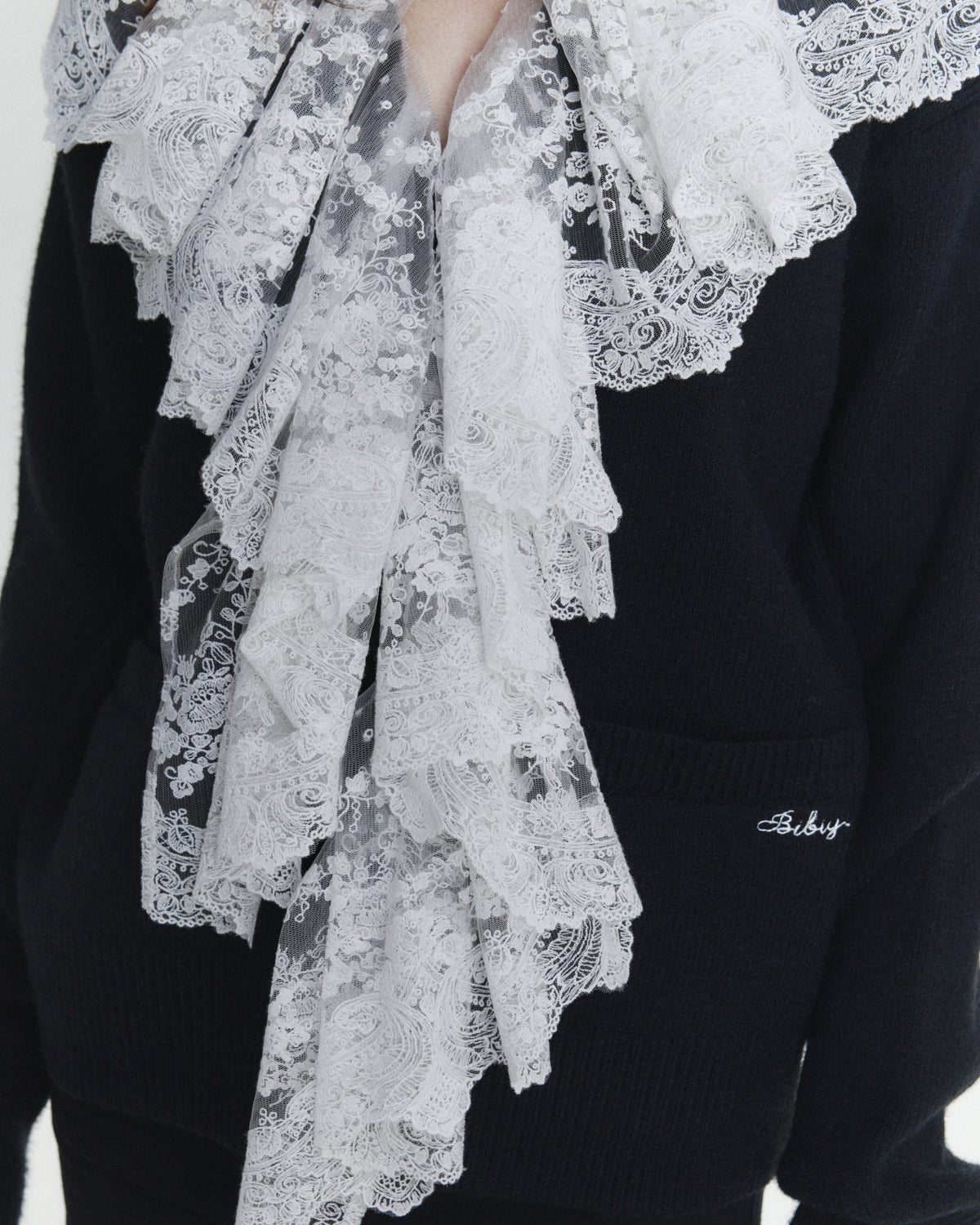 CHANTILLY LACE KNIT CARDIGAN