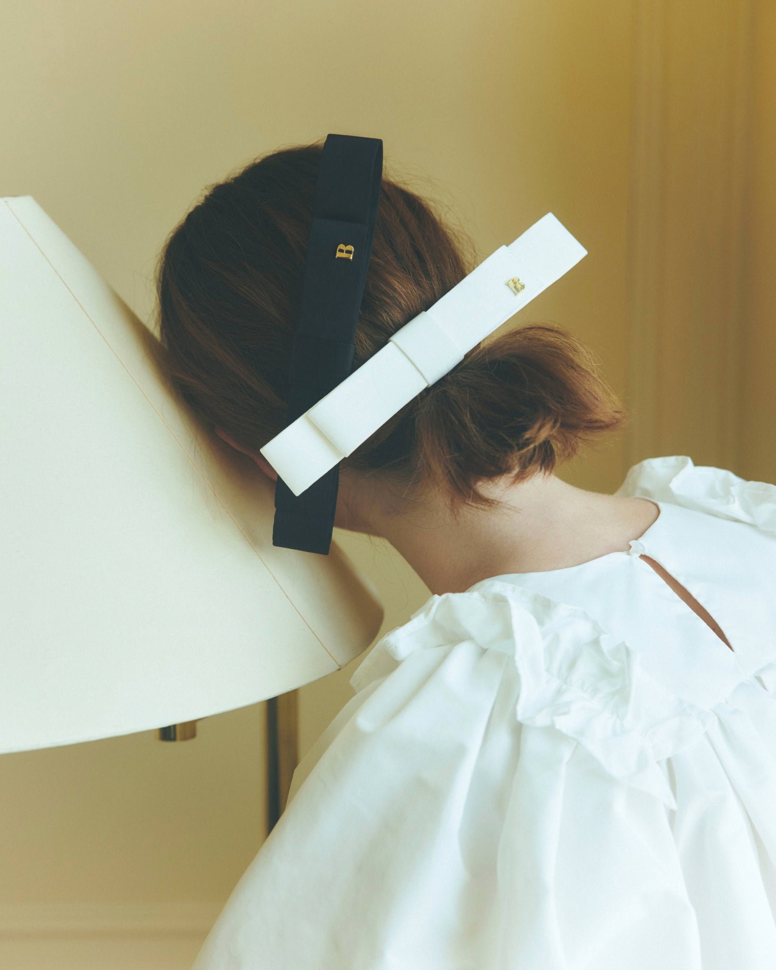 B. RIBBON HAIR CLIP