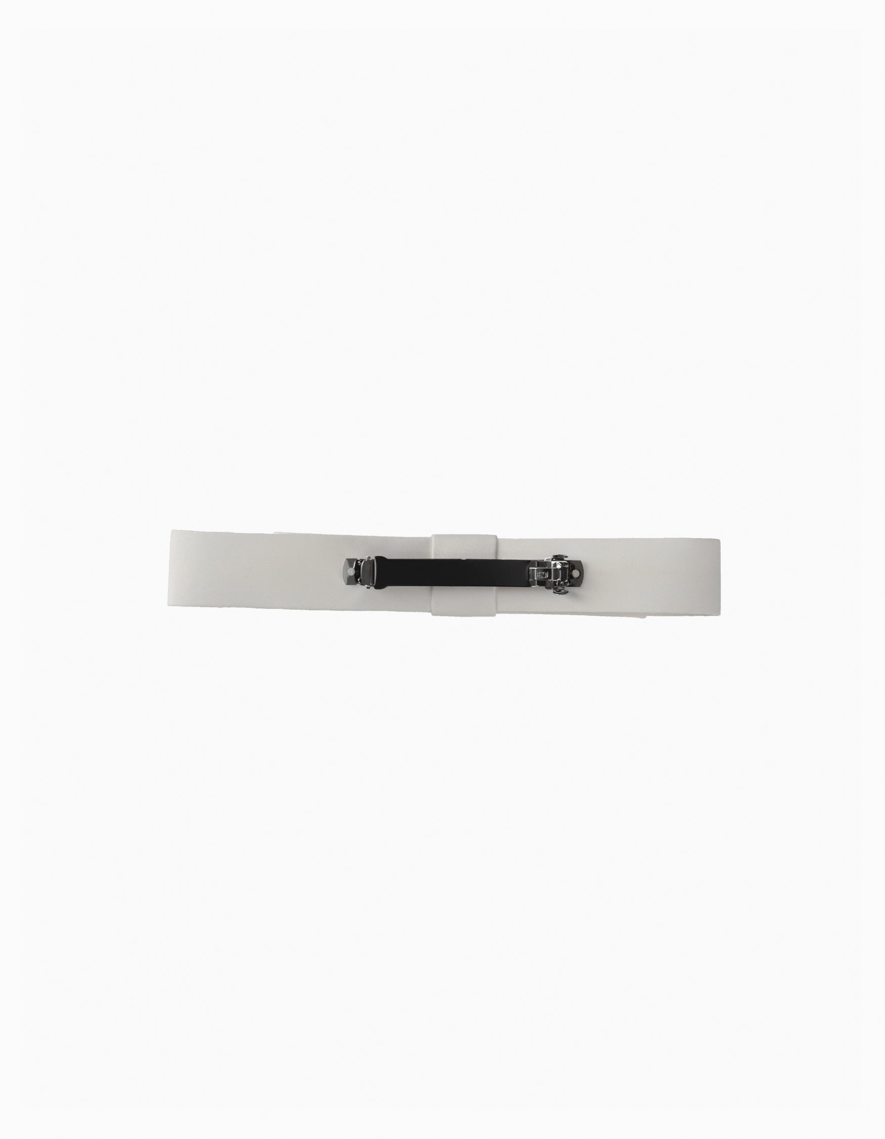 B. RIBBON HAIR CLIP