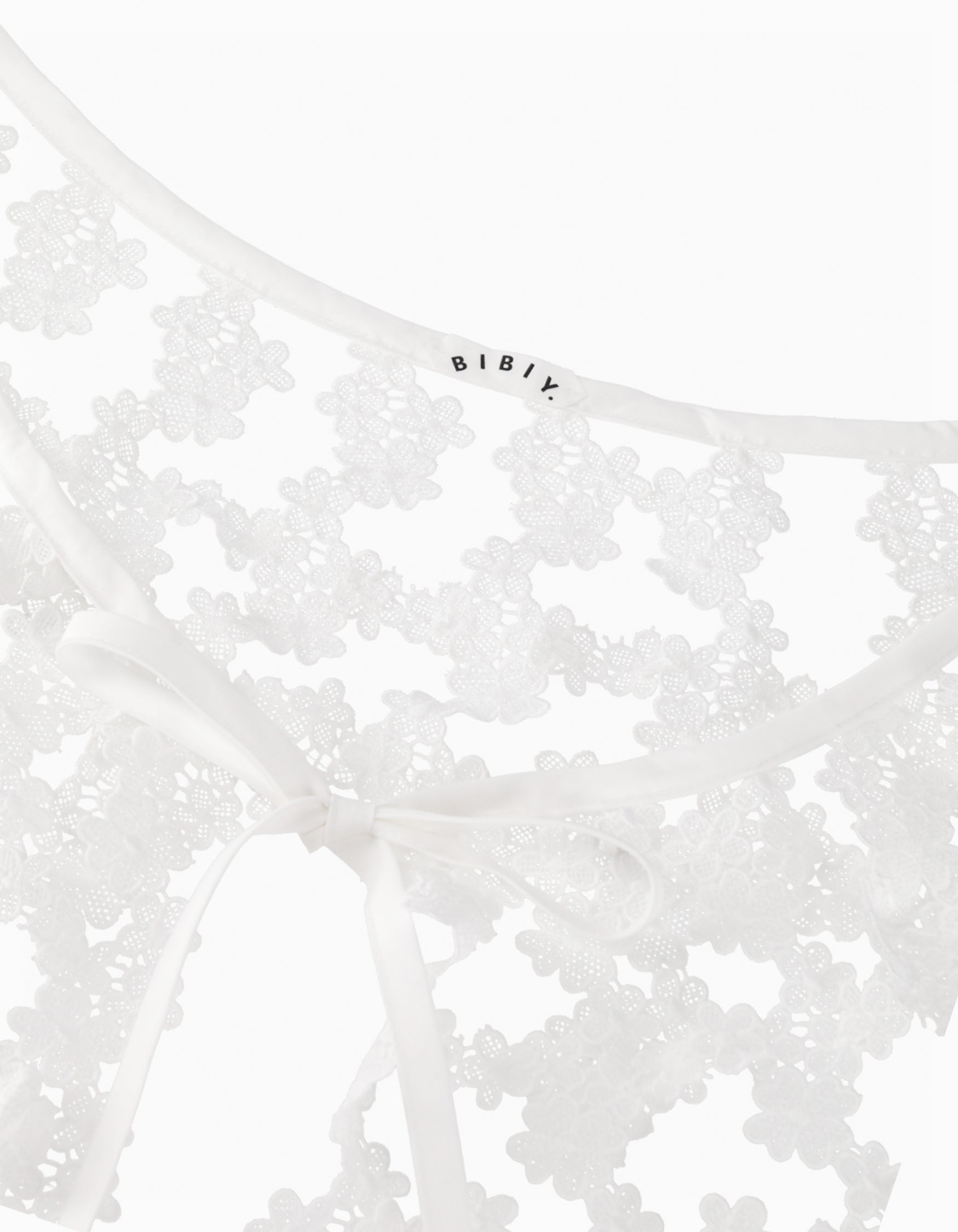 LOTTY LACE COLLAR