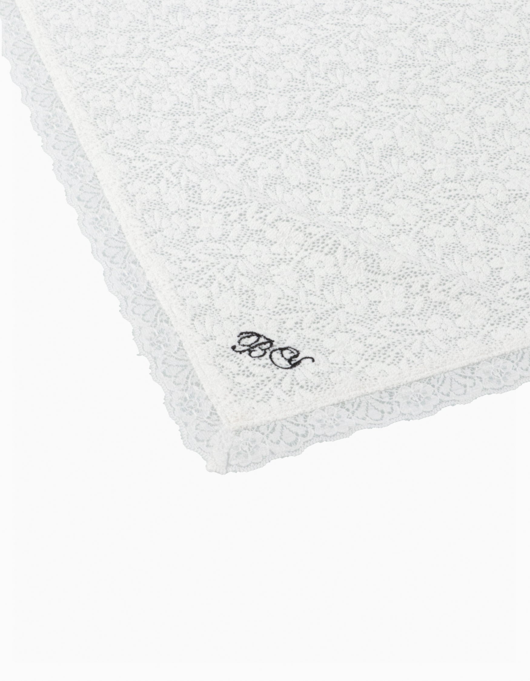 B. LACE MEMENTO SCARF