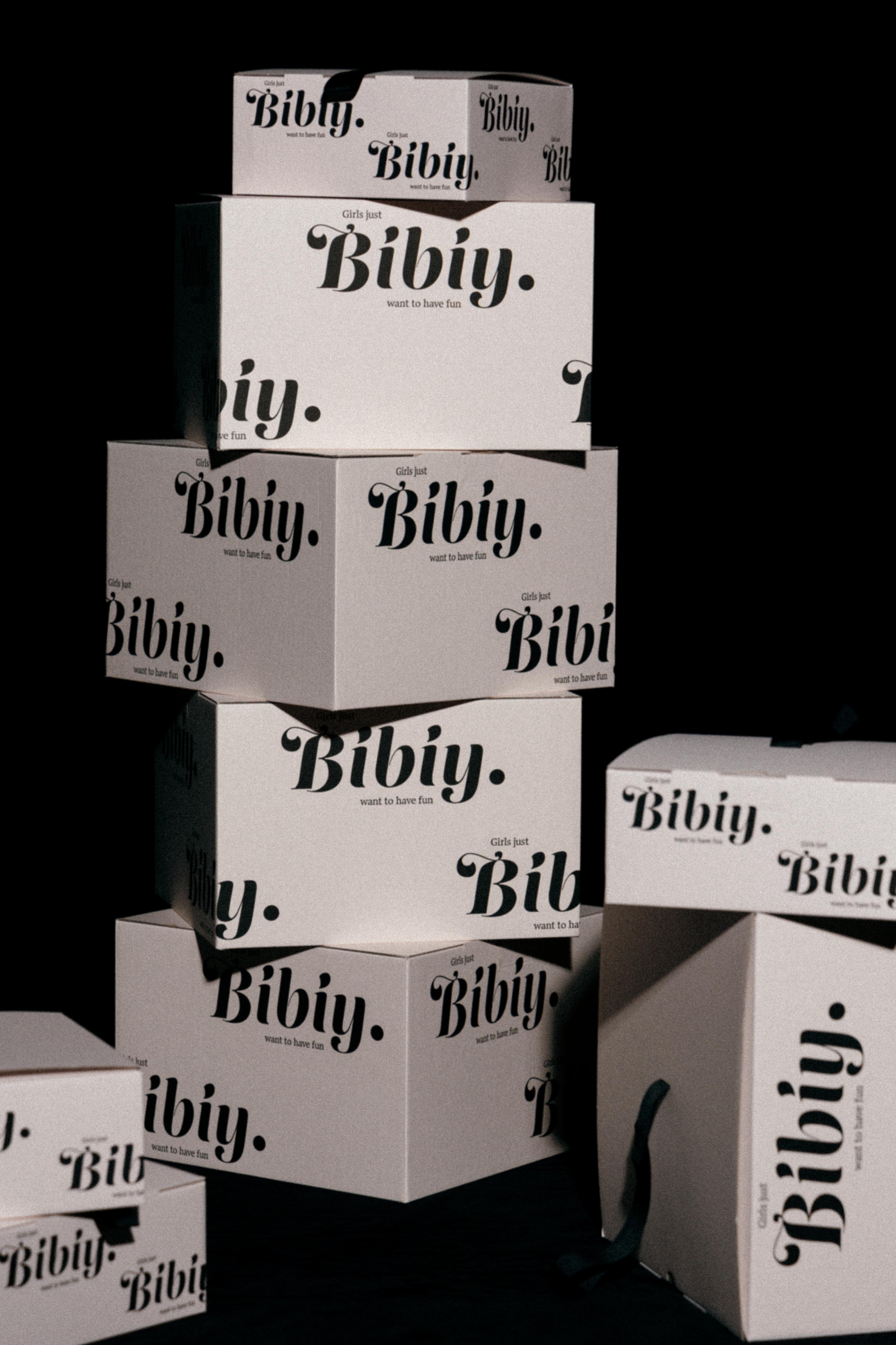 GIFT BOX