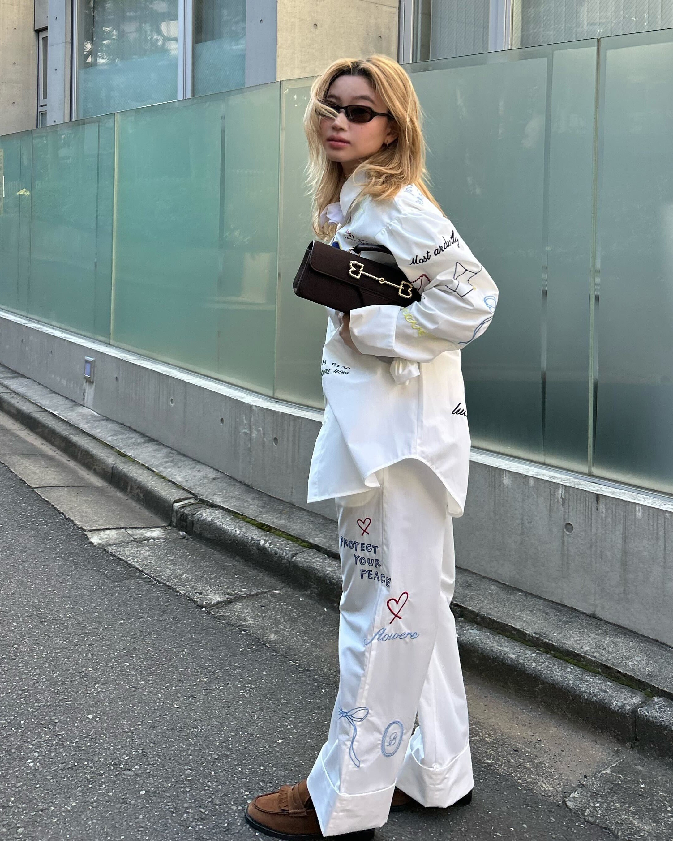 B. UNIVERSE SHIRT/154cm/着用サイズF