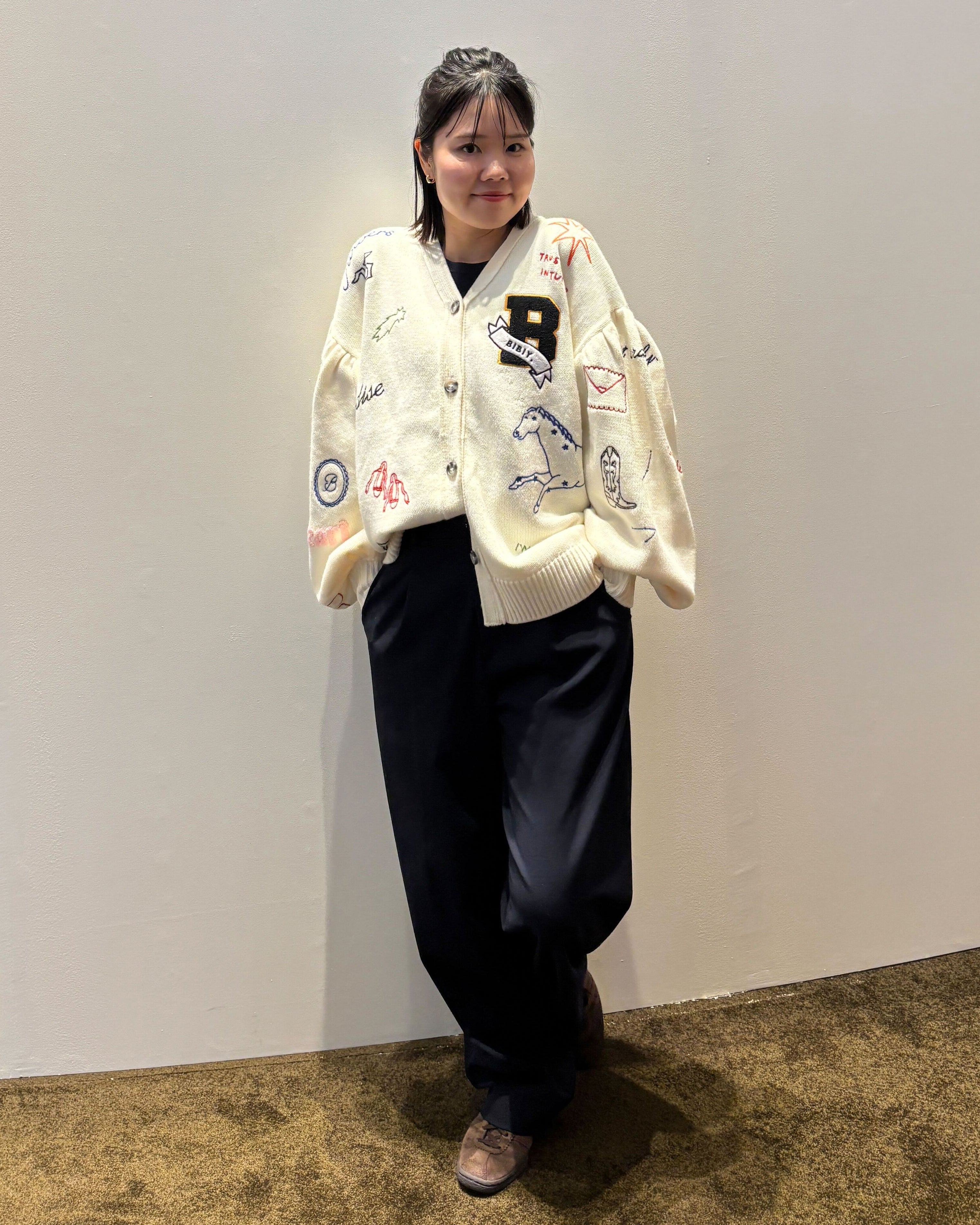 B. UNIVERSE CARDIGAN/159cm/着用サイズF