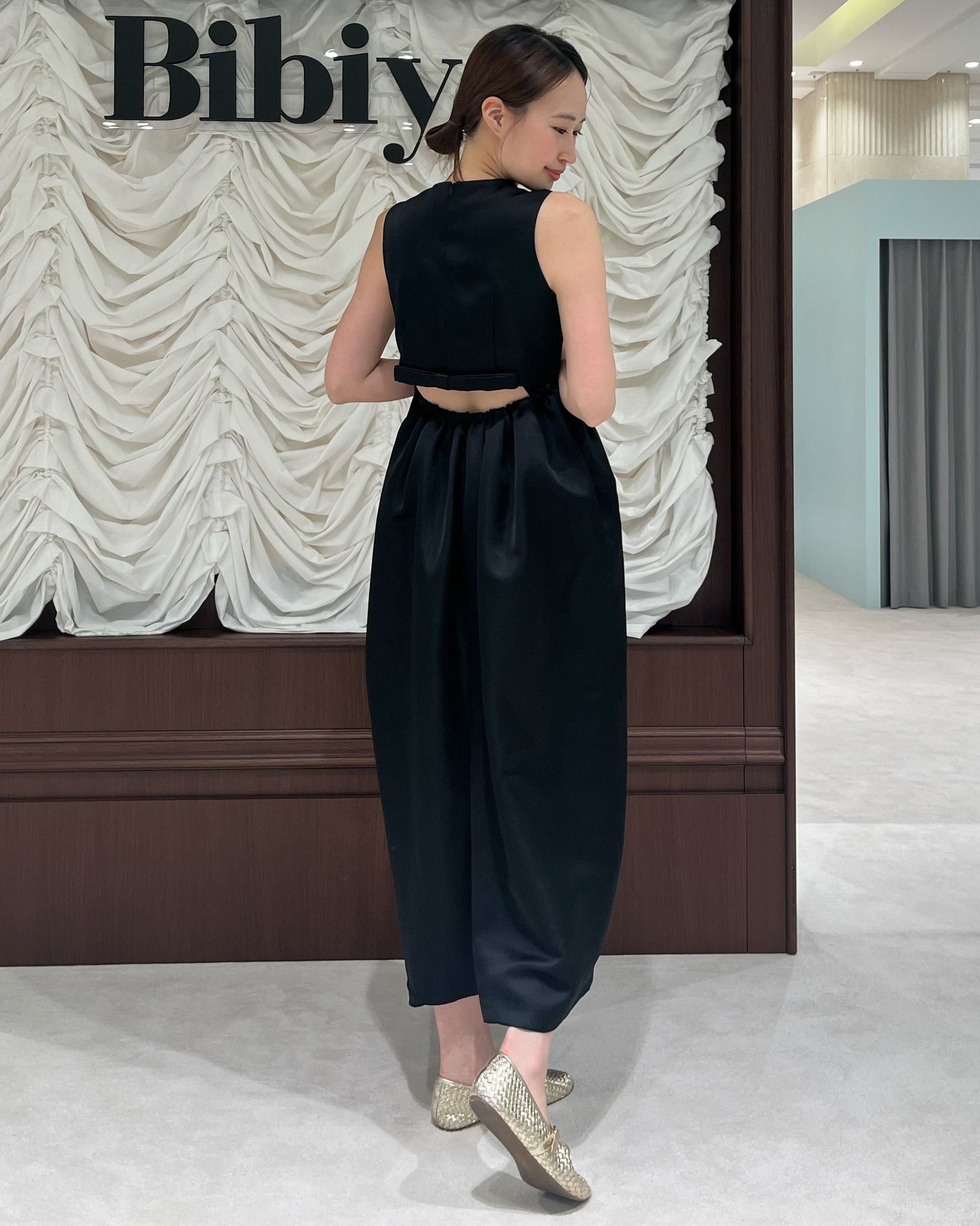 BIBIY. MADE | CAMELLIA RIBBON DRESS BLACK｜Bibiy.
