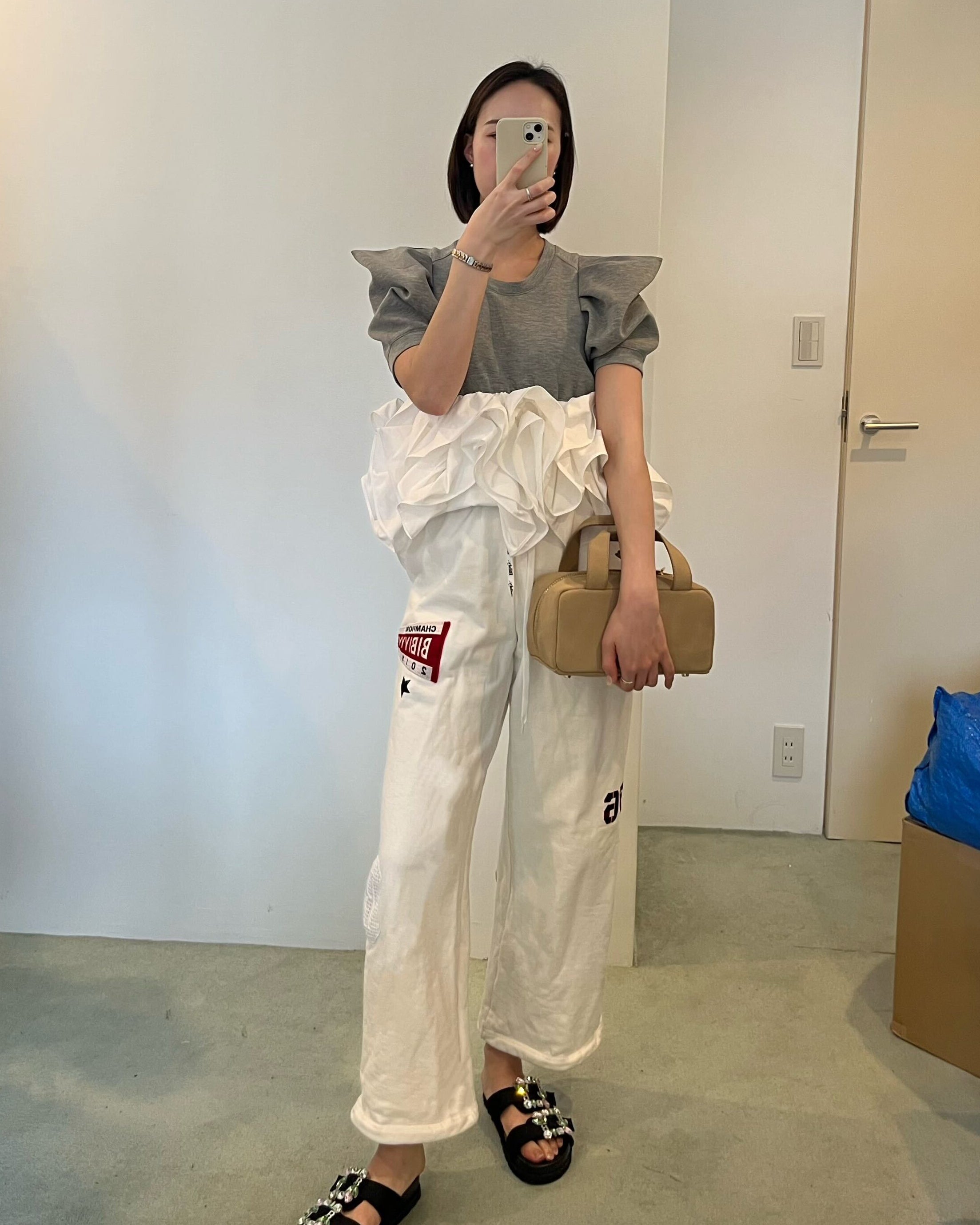 B. CREME PEPURAMU TEE/167cm/着用サイズF