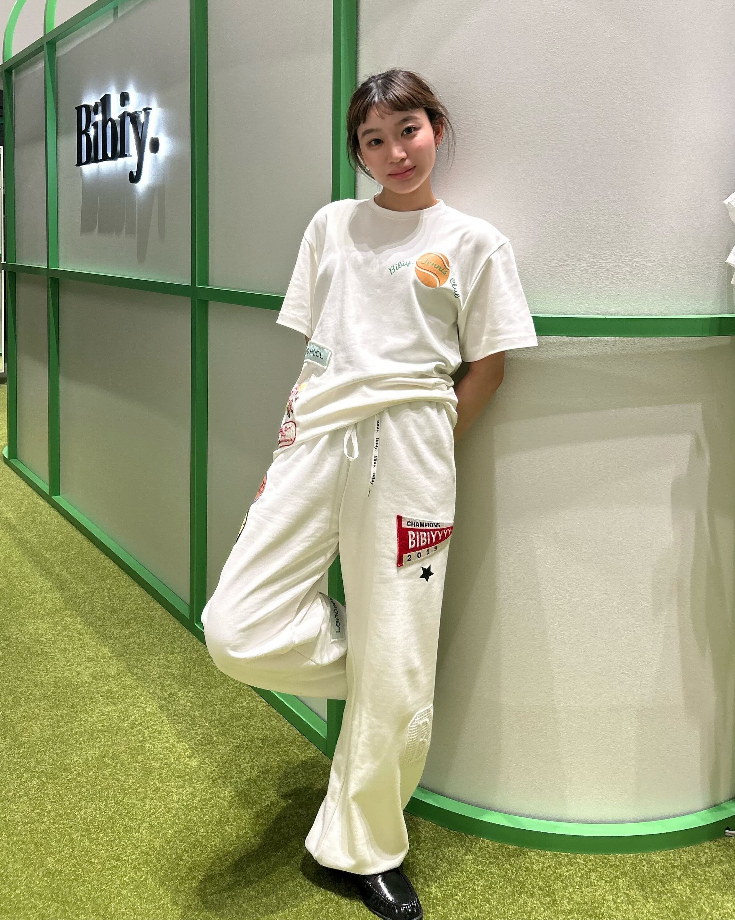 BIBIY. MADE | B. TENNIS CLUB SWEATPANTS WHITE|Bibiy. BIBIY. MADE | B. TENNIS CLUB SWEATPANTS WHITE|Bibiy.