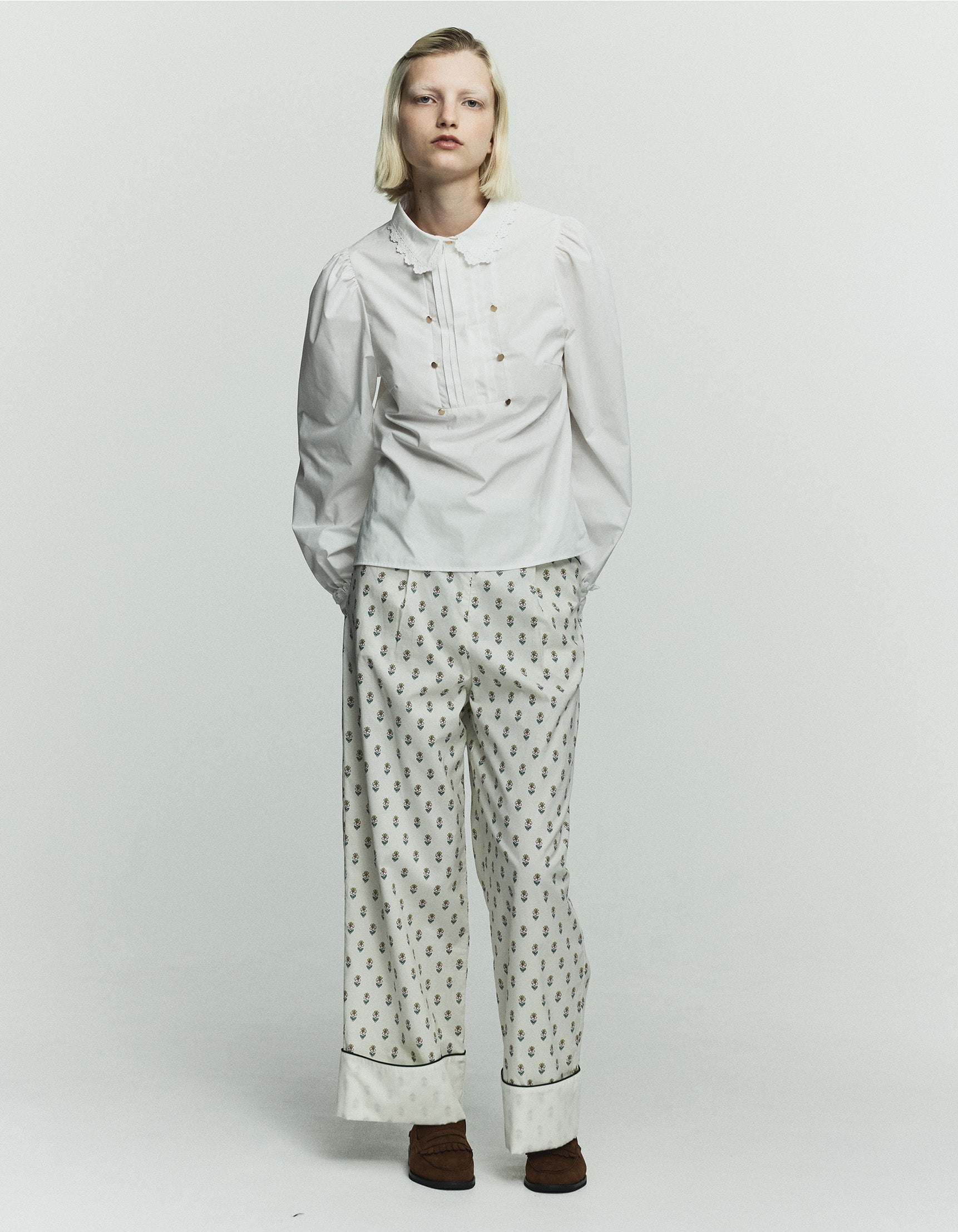 CLAIRE BUTTONS BLOUSE