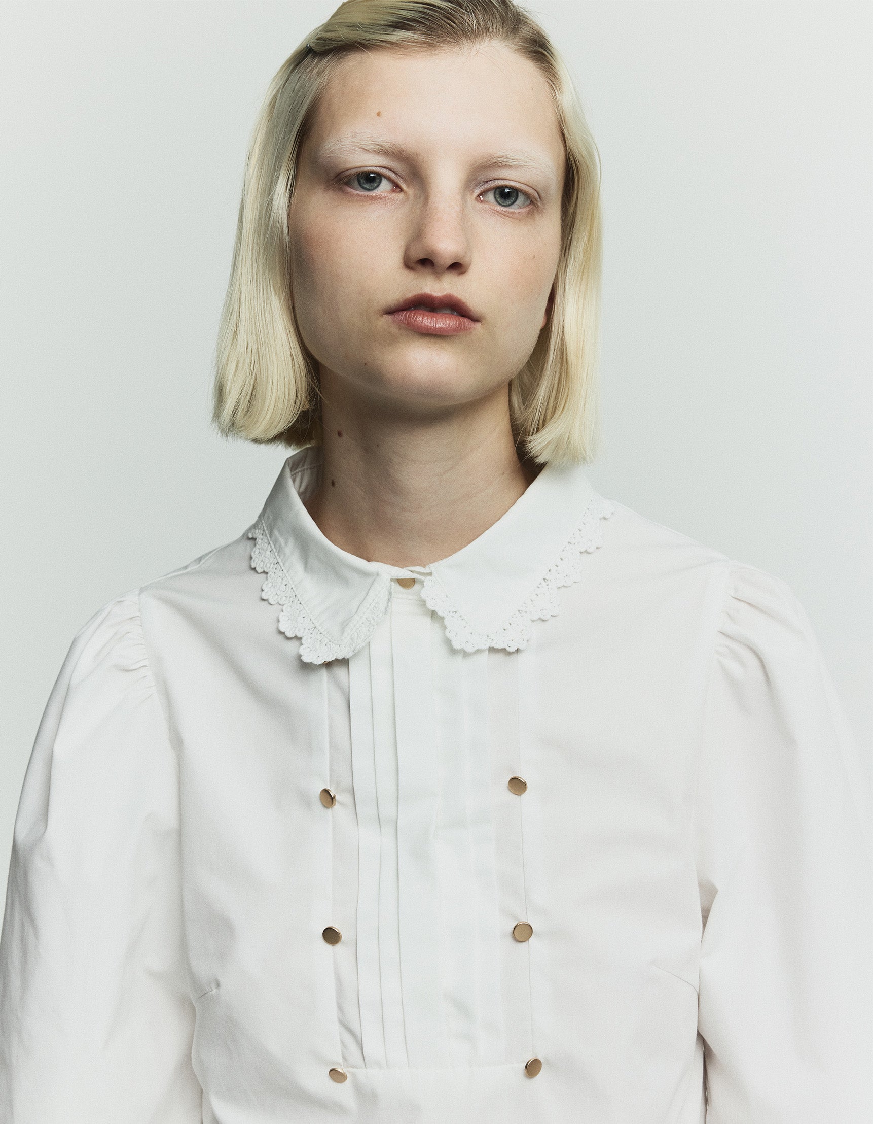 CLAIRE BUTTONS BLOUSE