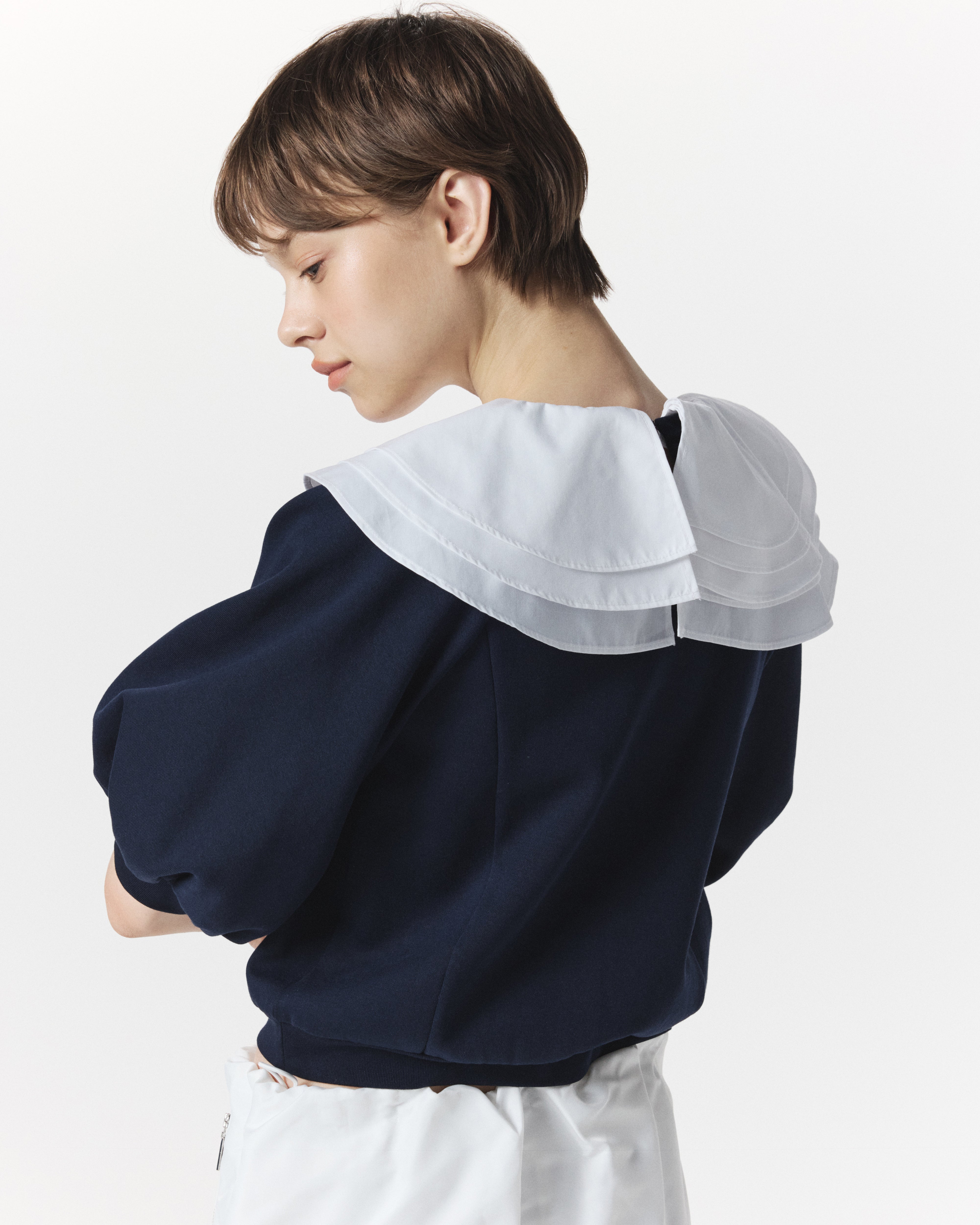 BIBIY. MADE | PEONY COLLAT TOP NAVY｜Bibiy.