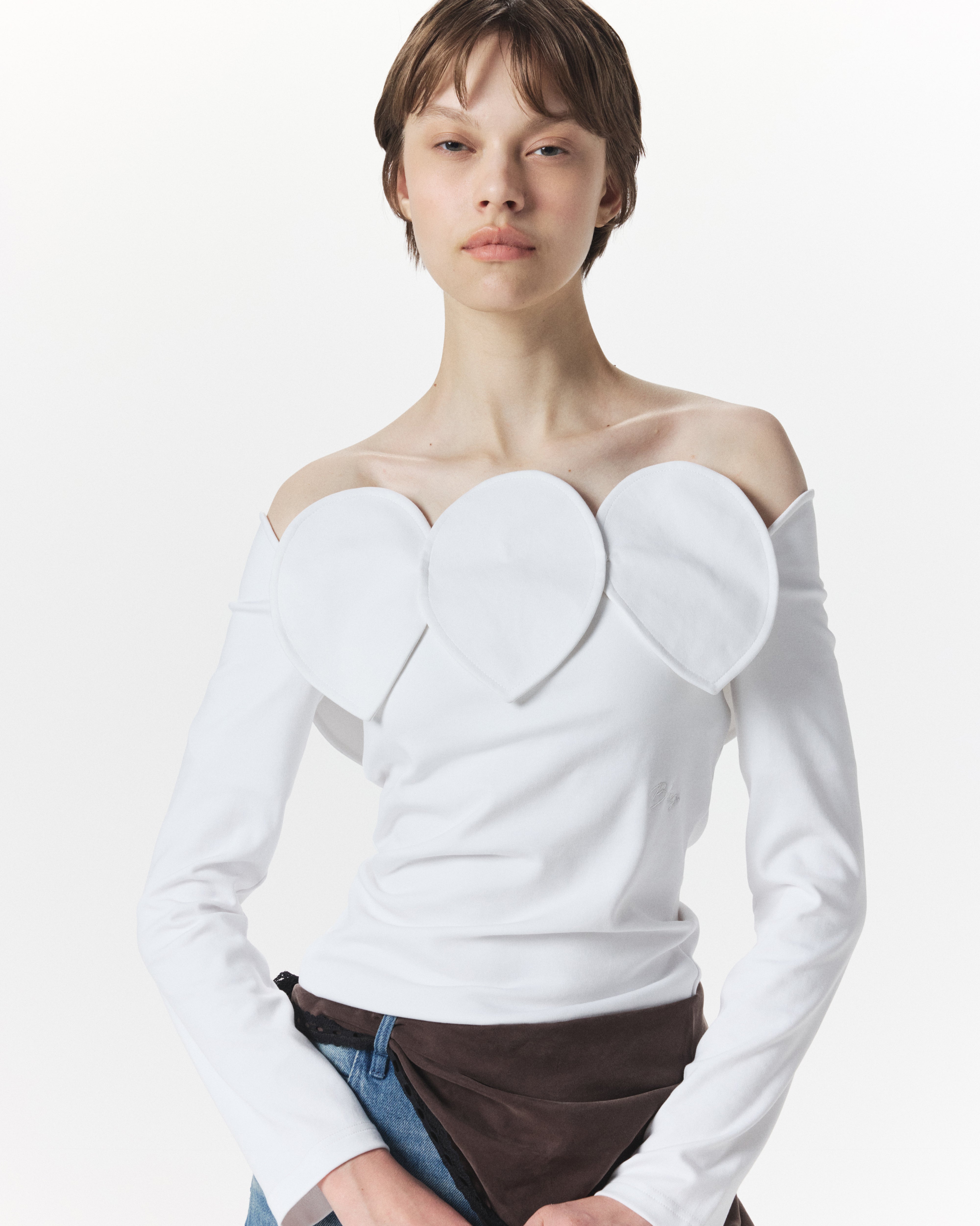 bibiy 新品IRIS RUFFLE TOP Iris Ruffle Top - Cream | Fashion Nova