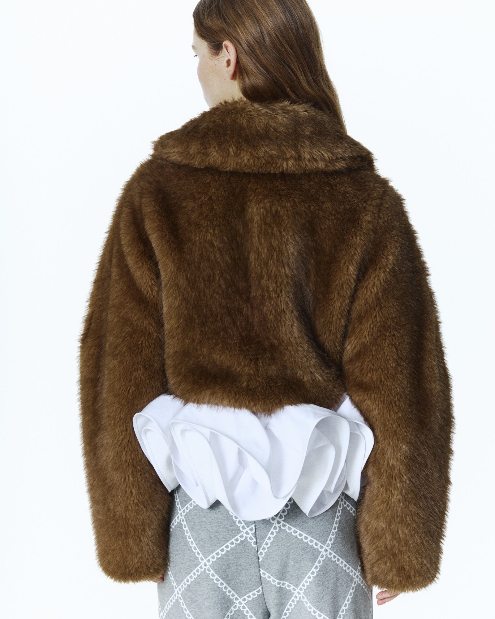 B. CREME PEPURAMU FUR COAT