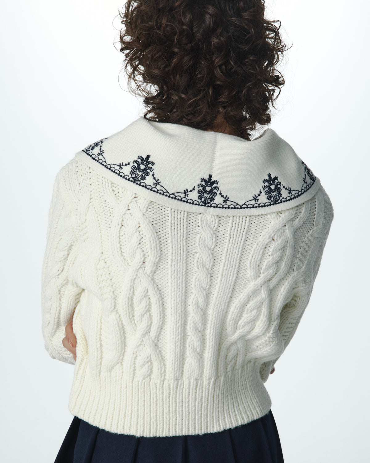 GARDENIA COLLAR KNIT
