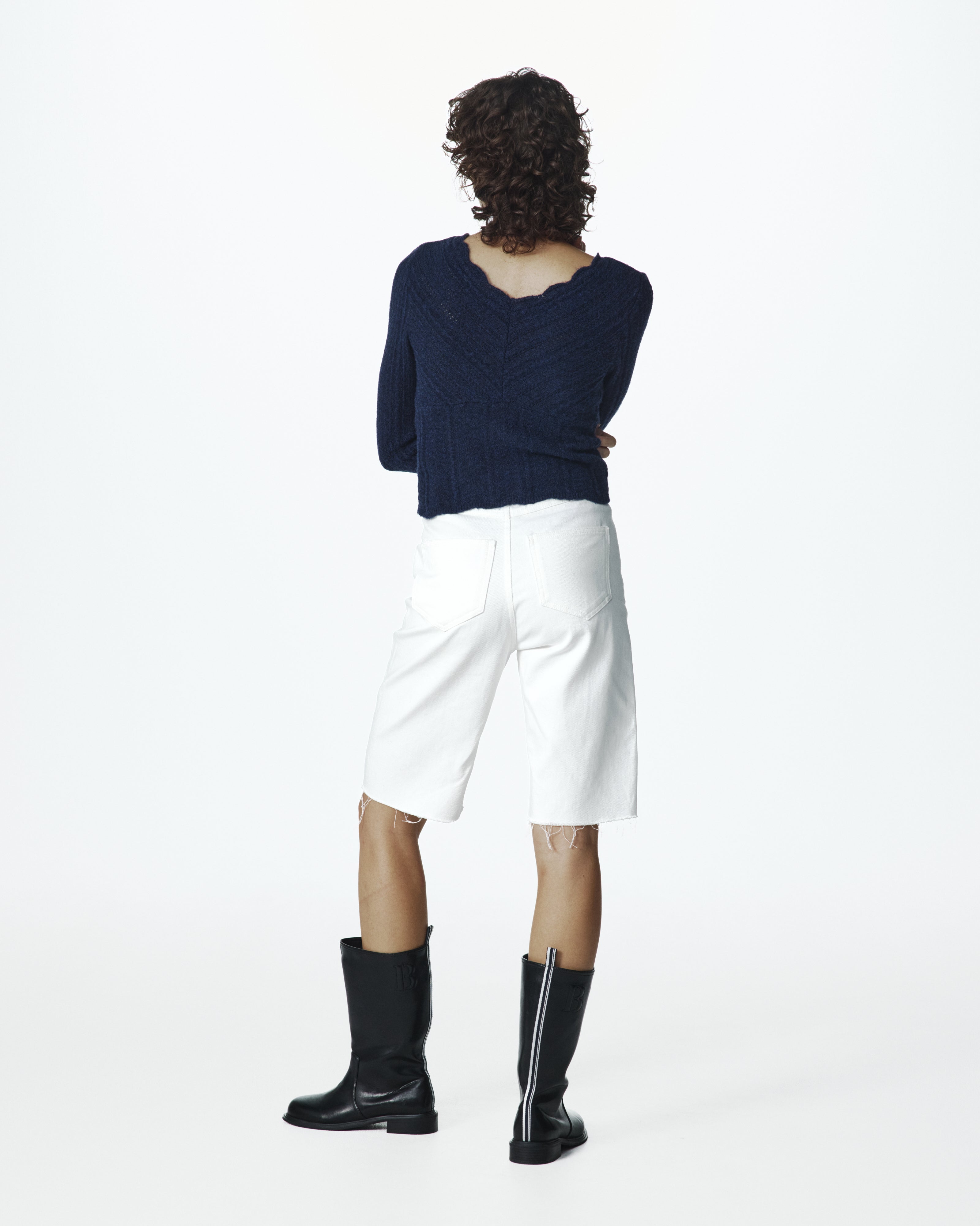 B. STAR DENIM SHORTS