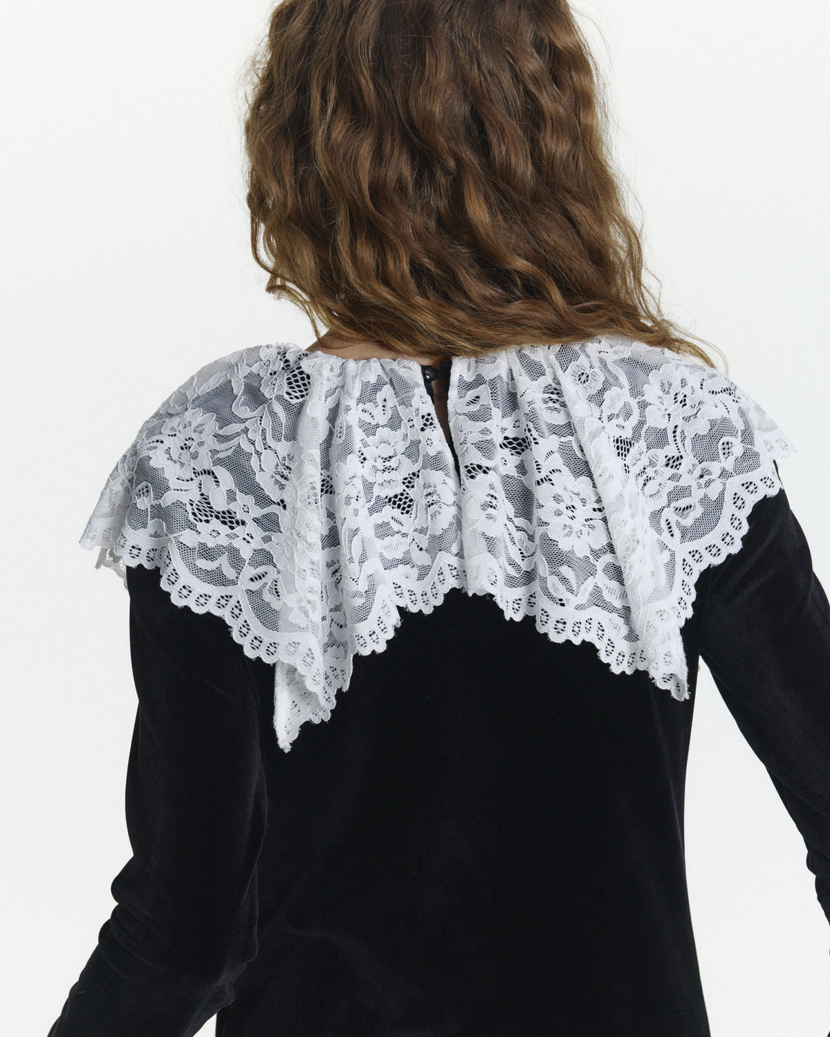 SABRINA LACE VELOUR TOP