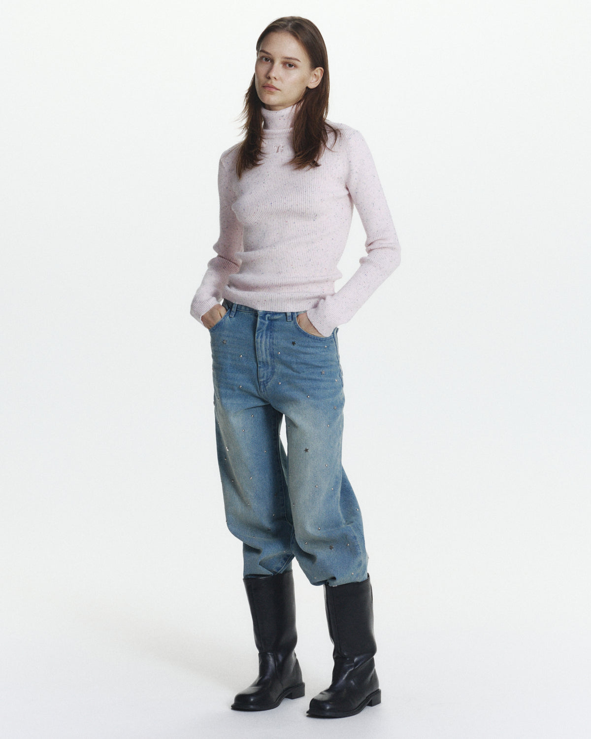 B. PIXEL TURTLE KNIT
