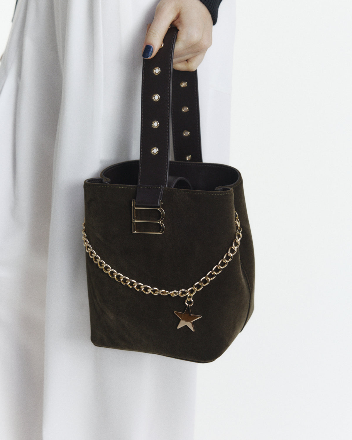 B. STELLA VELOUR BAG