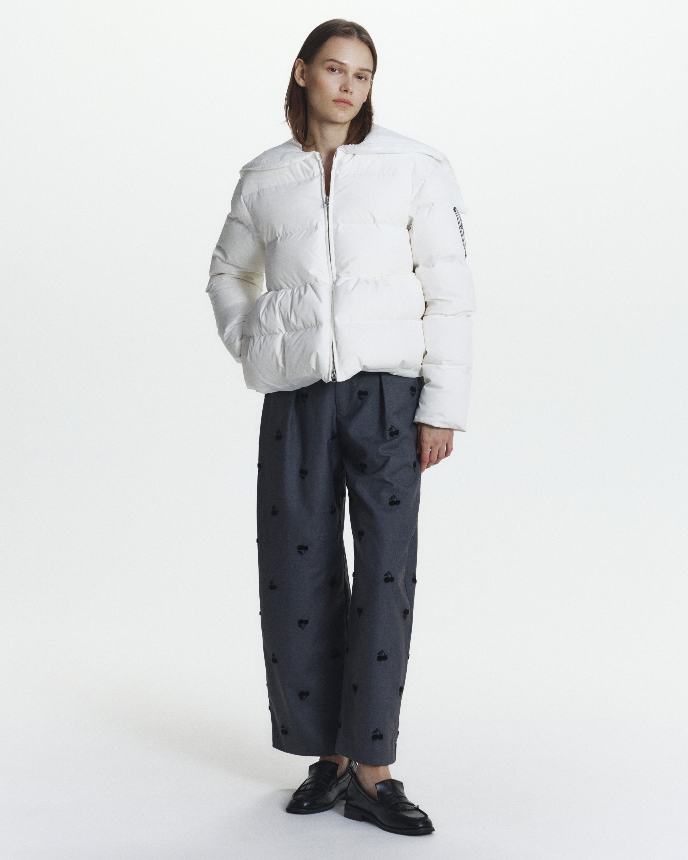 BIBIY. MADE | DORA PEPURAMU DOWN JACKET WHITE｜Bibiy.