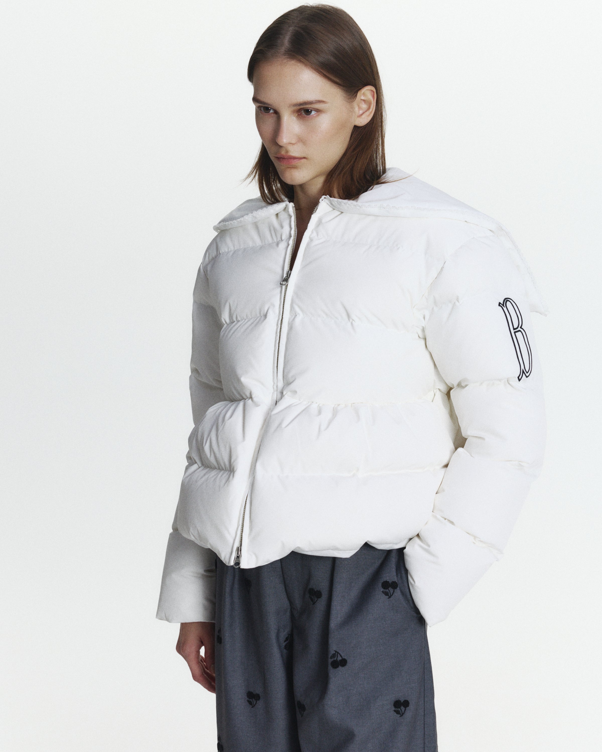 BIBIY. MADE | DORA PEPURAMU DOWN JACKET WHITE｜Bibiy.