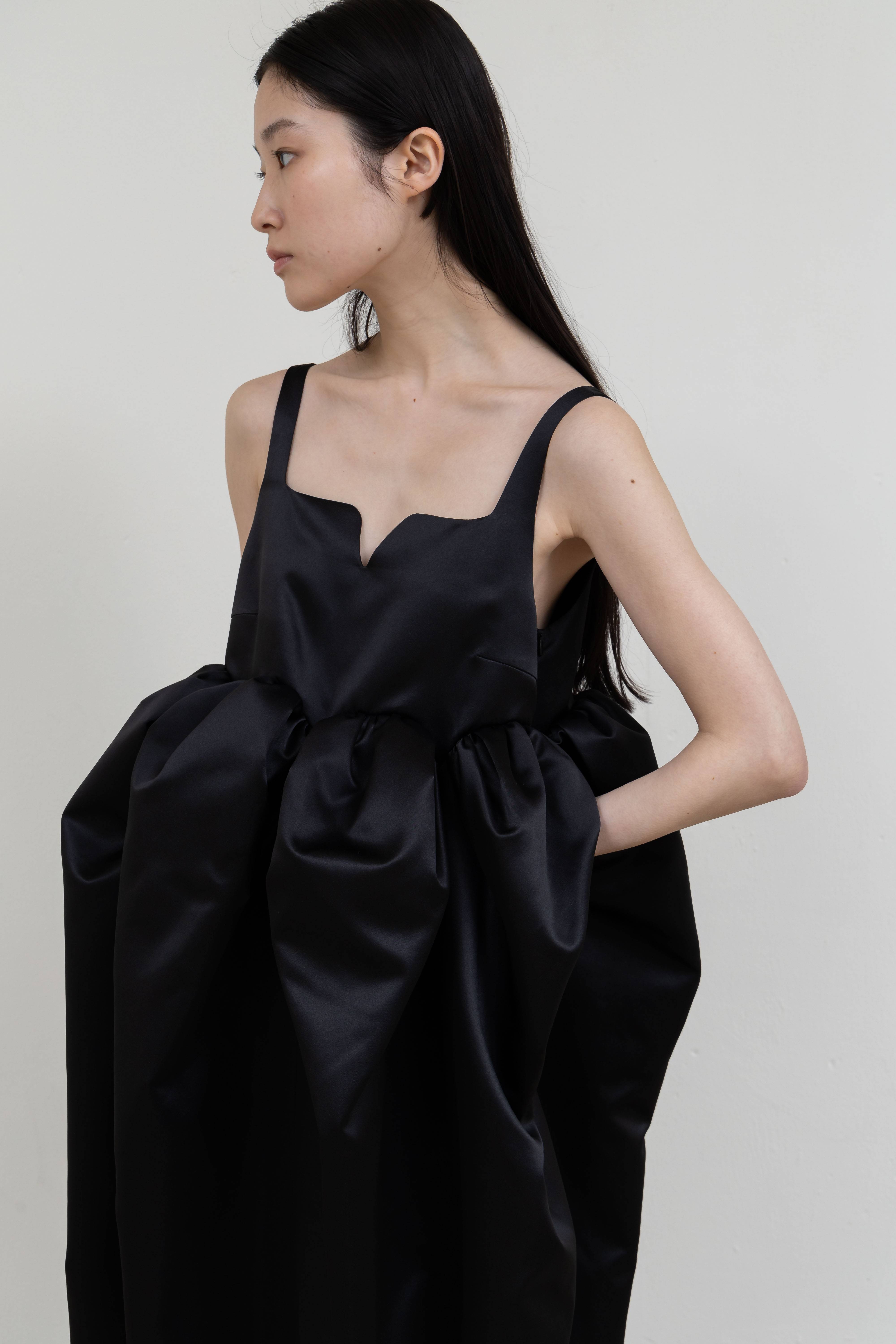 Bibiy BIANCA TOP BLACK チューリップ　国内正規品 bibiy BIANKA TOP チューリップ キャミソール ビアンカ｜Yahoo!フリマ