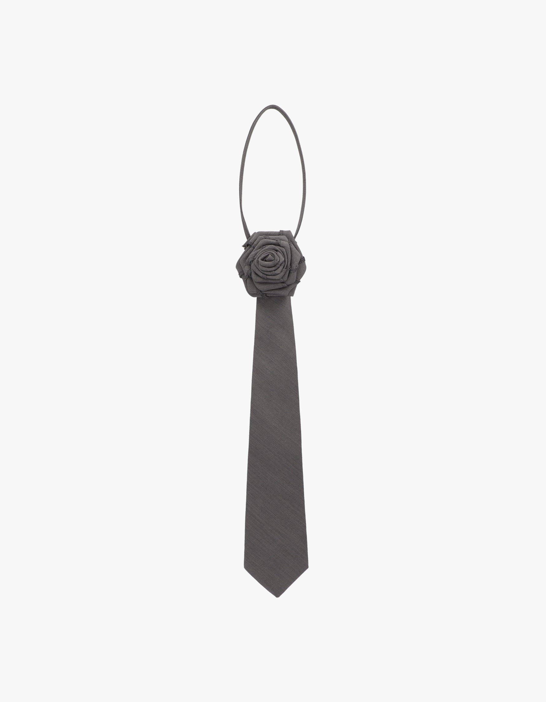 ROSETTE NECK TIE