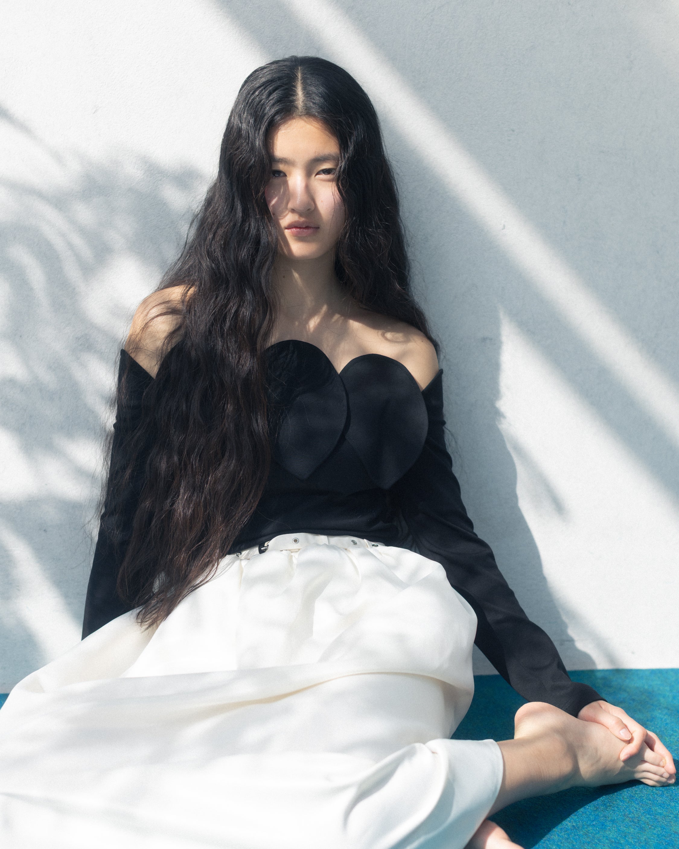 シャツ+ブラウス(長袖+七分) Bibiy. PETAL OFF-SHOULDER TOP BIBIY. MADE | PETAL OFF-SHOULDER TOP BLACK｜Bibiy.