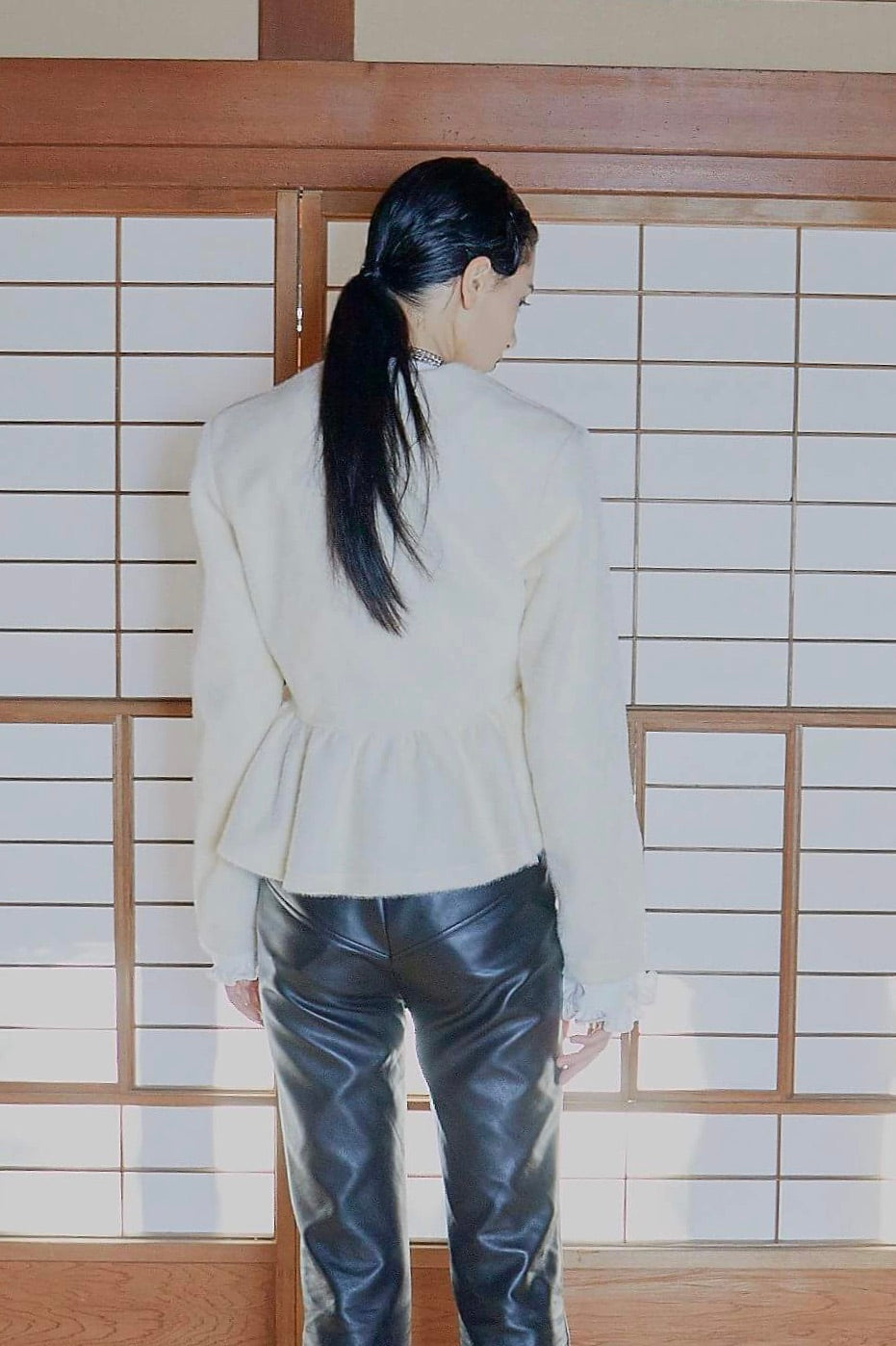 "B" CAMEL PEPURAMU CARDIGAN