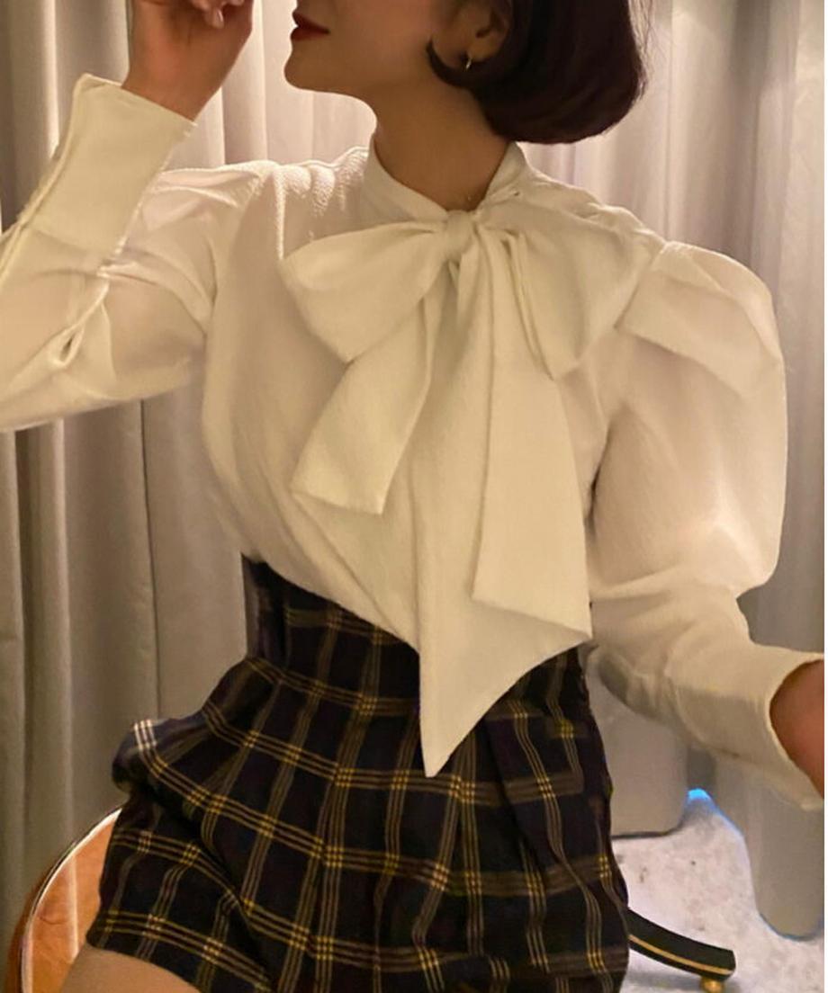 Bibiy. RIBBON CUFFS BLOUSE